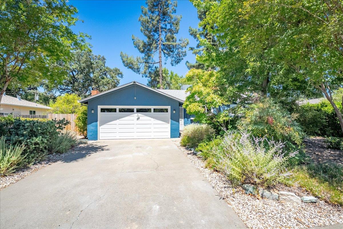 2321 Laredo Road