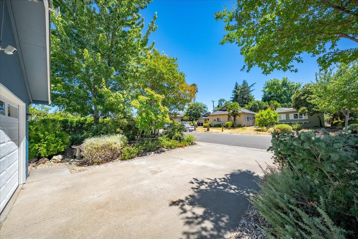 2321 Laredo Road