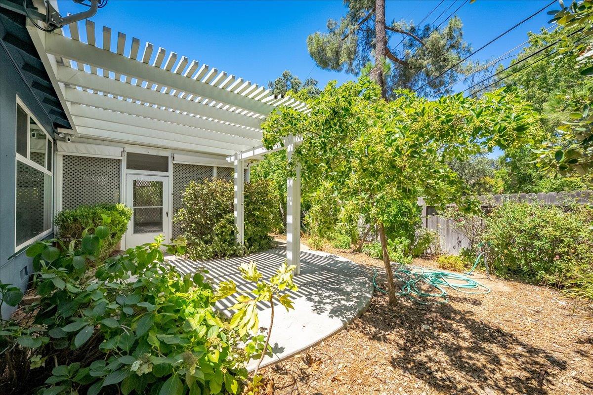 2321 Laredo Road