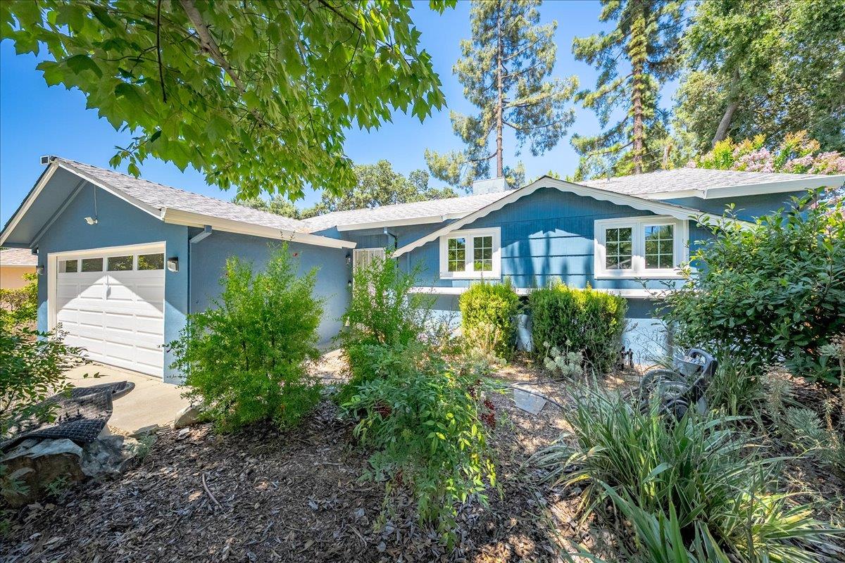2321 Laredo Road