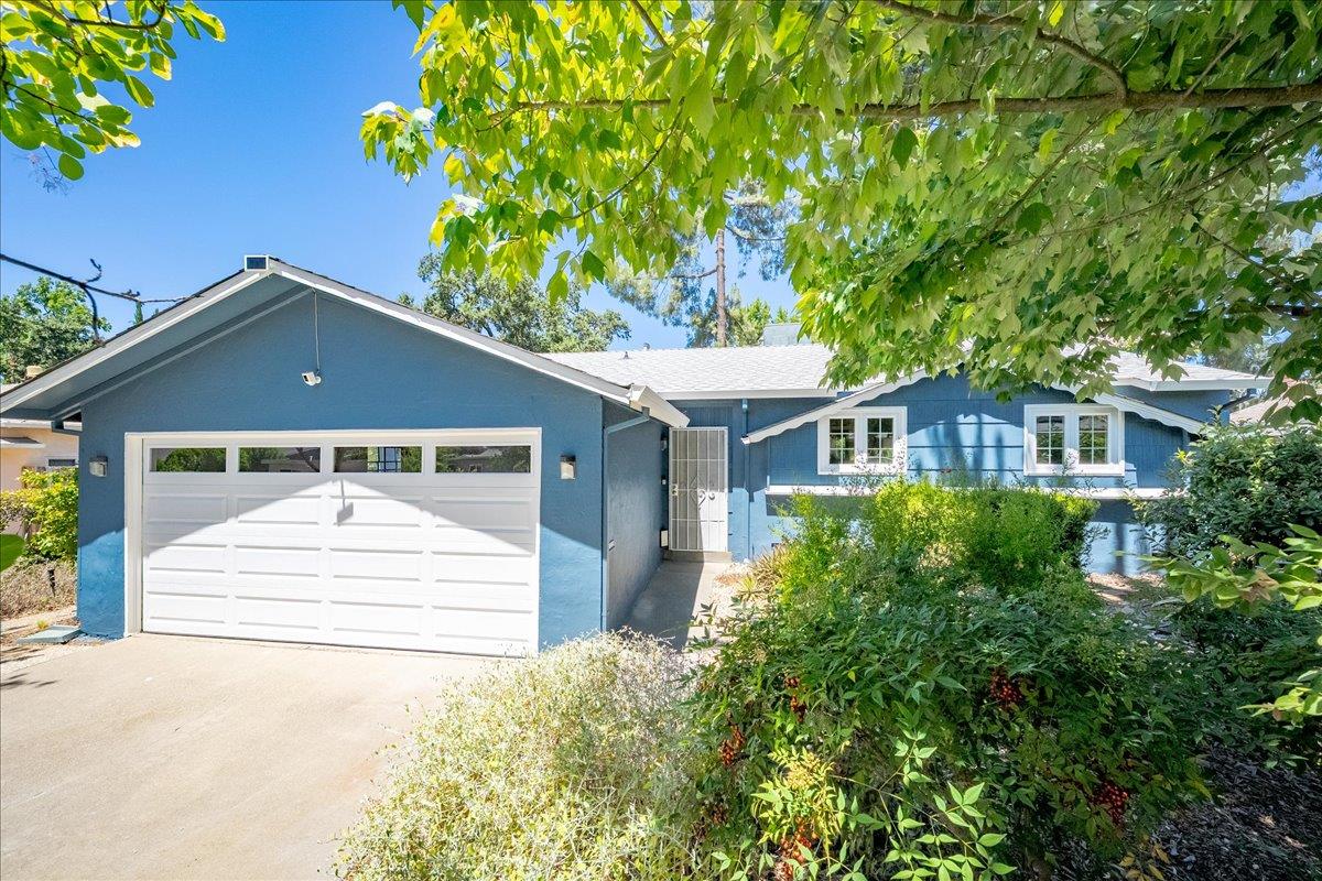 2321 Laredo Road