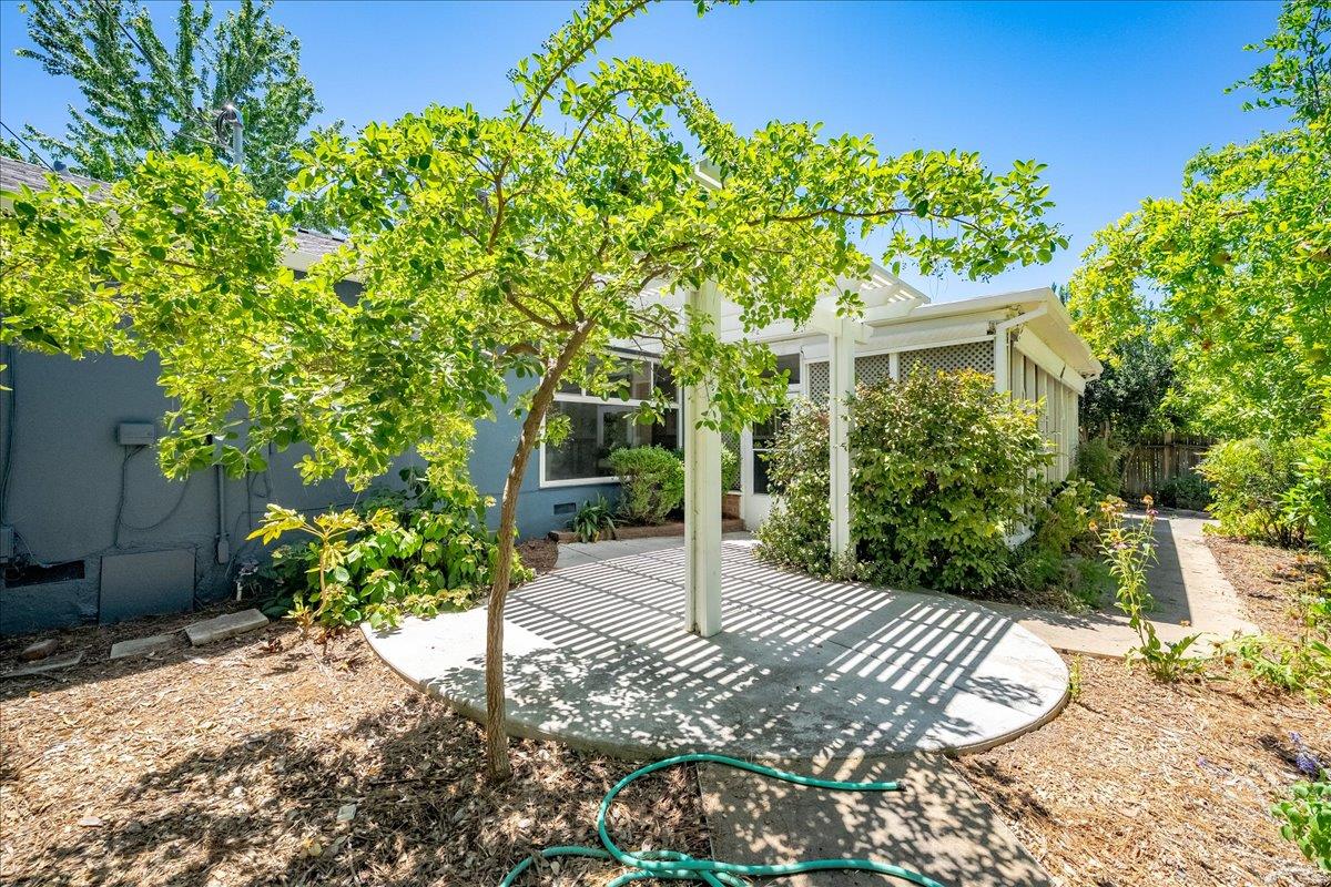 2321 Laredo Road