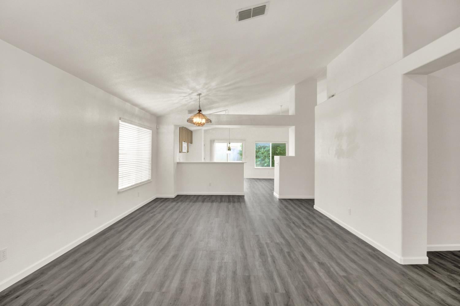 3104 Roland Gardens Lane