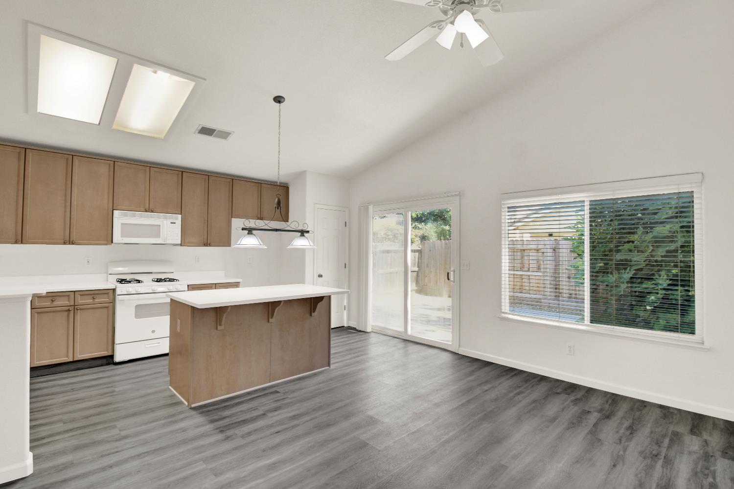 3104 Roland Gardens Lane