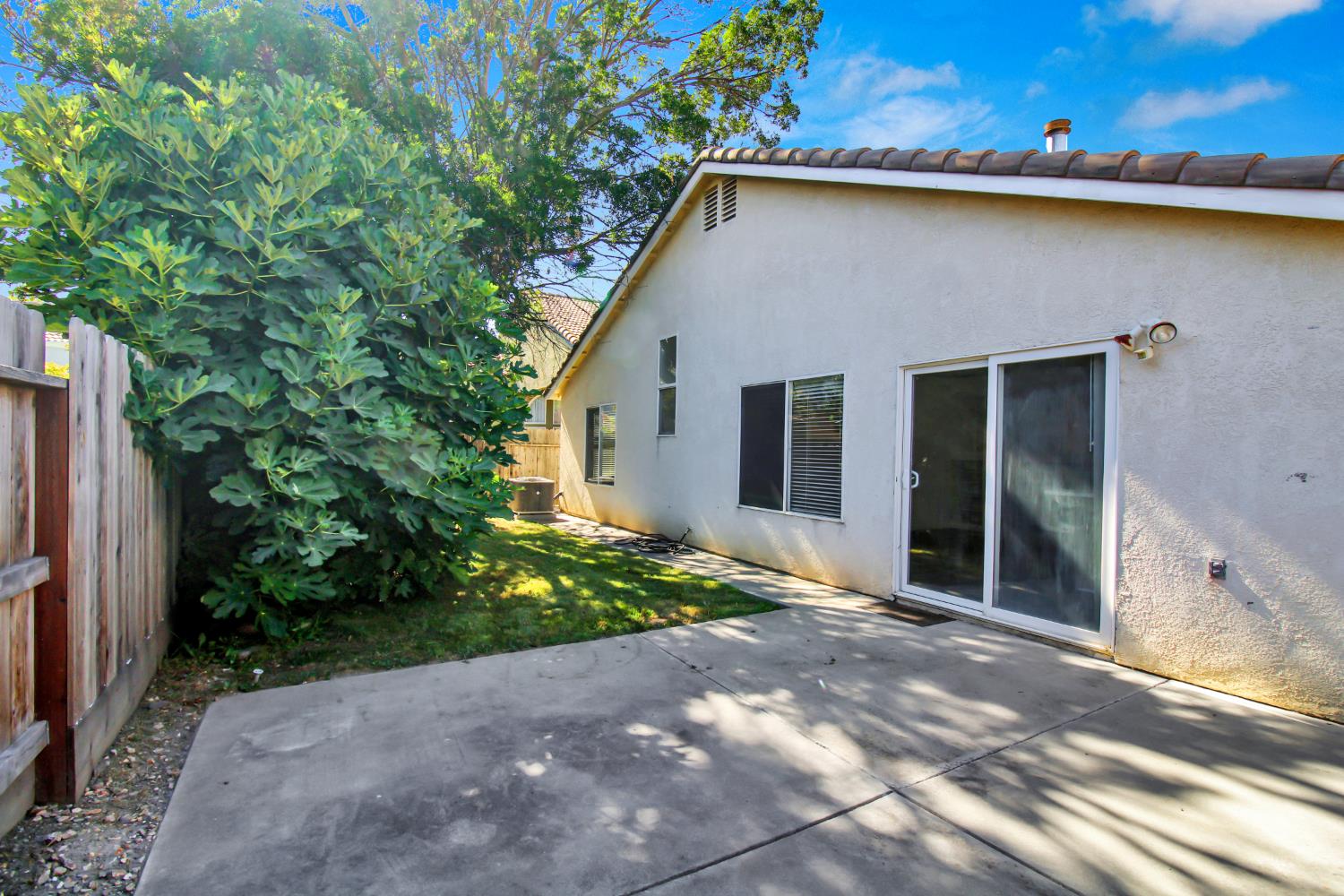 3104 Roland Gardens Lane