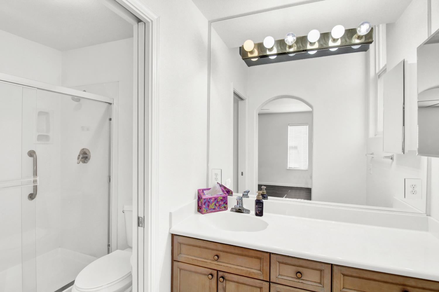 3104 Roland Gardens Lane