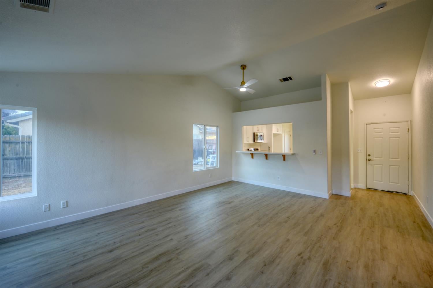 2242 Grand Canyon Way