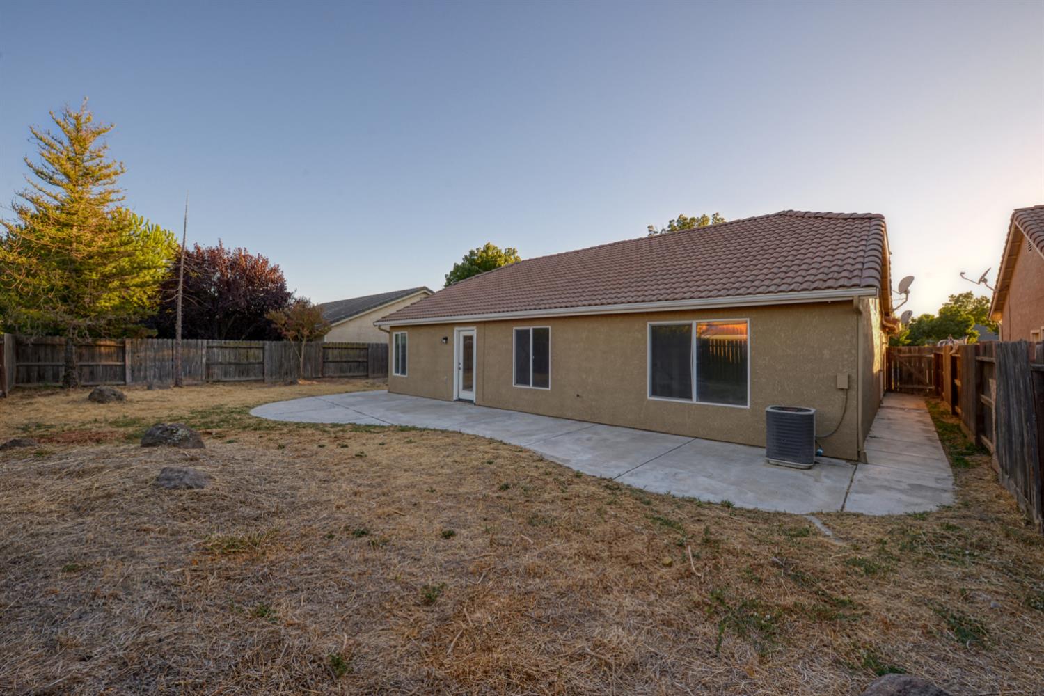 2242 Grand Canyon Way