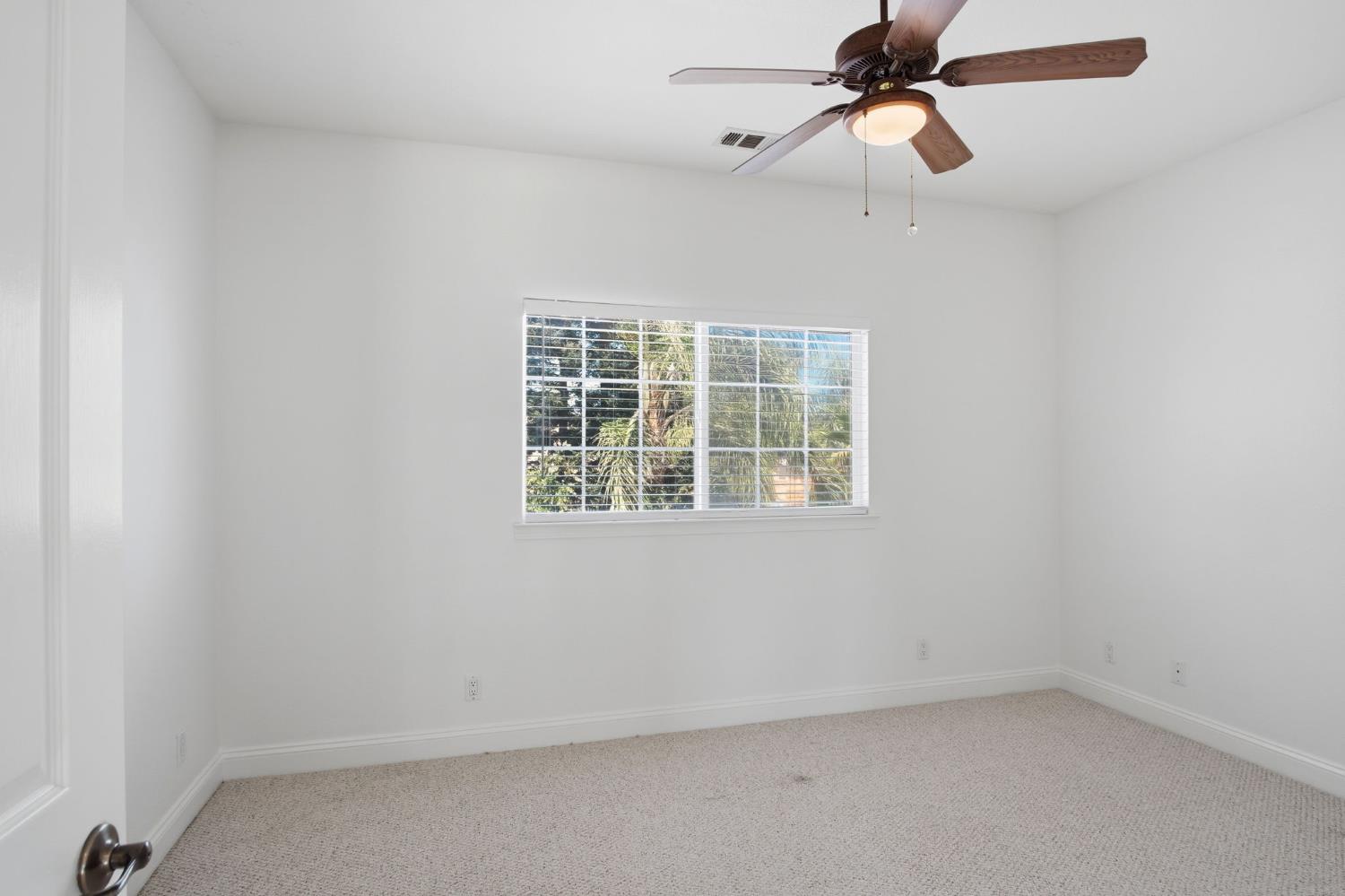 2835 CASTLEVIEW Drive