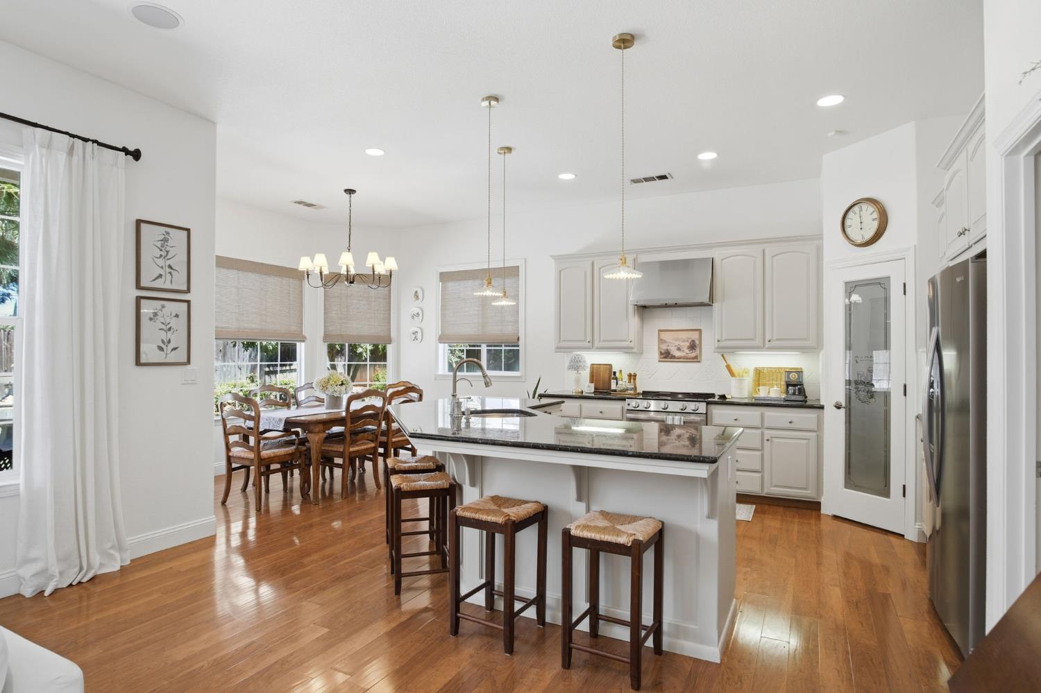 2835 CASTLEVIEW Drive