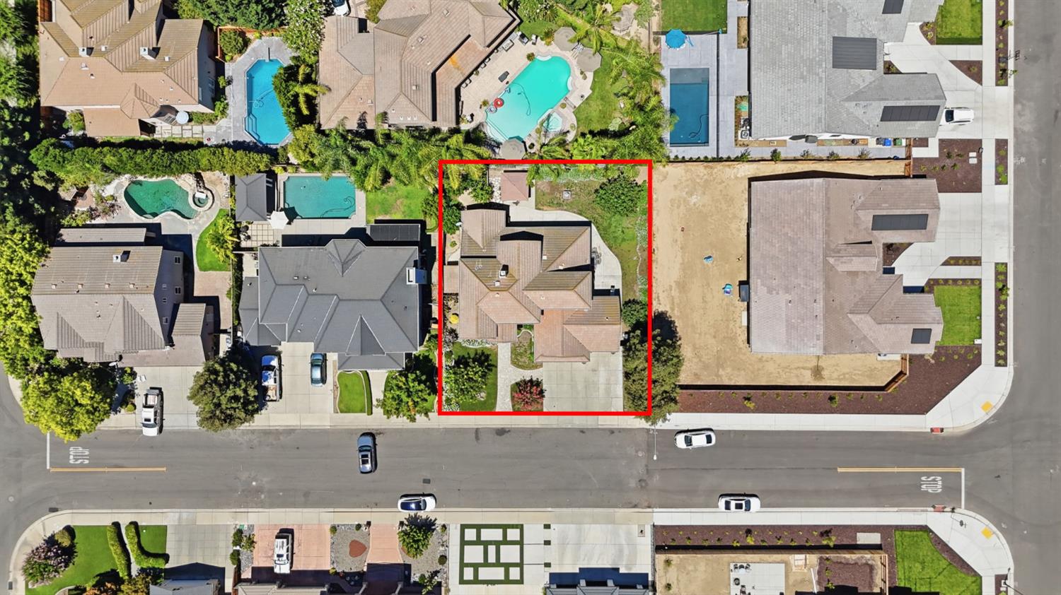 2835 CASTLEVIEW Drive
