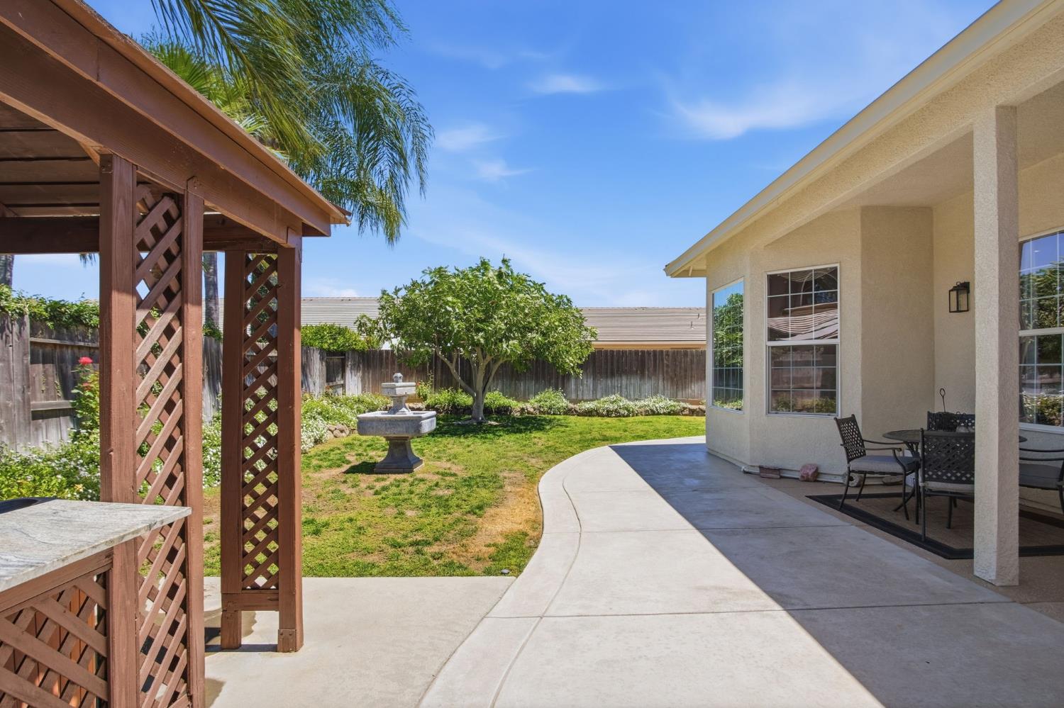 2835 CASTLEVIEW Drive
