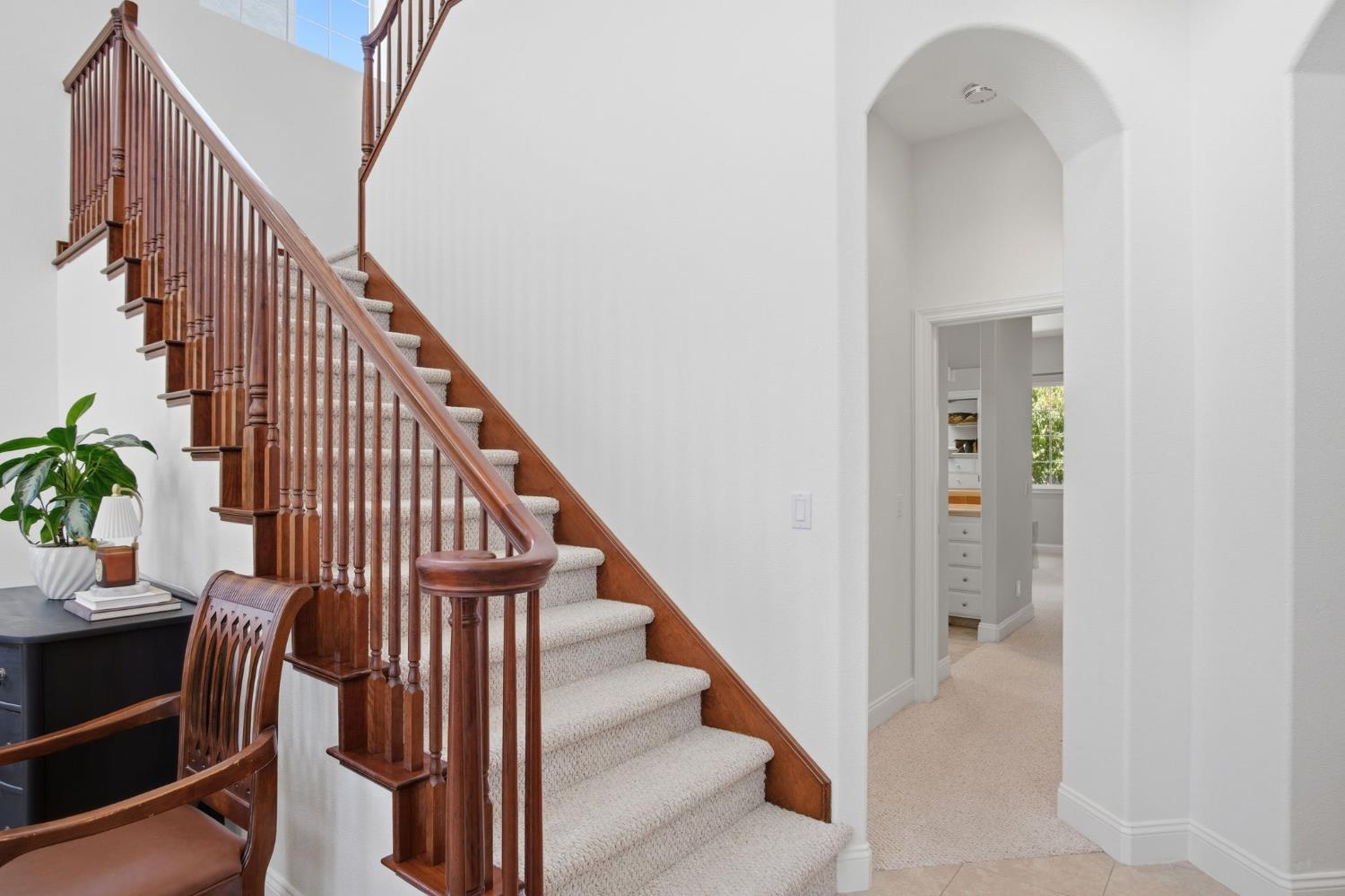 2835 CASTLEVIEW Drive