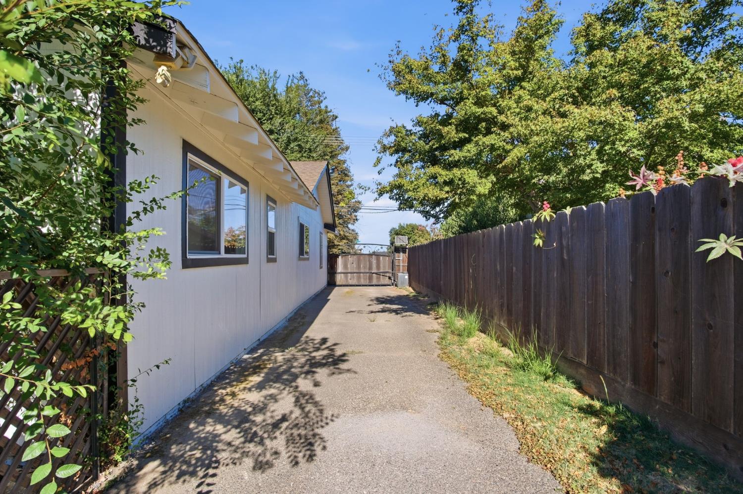 3010 Lester Road
