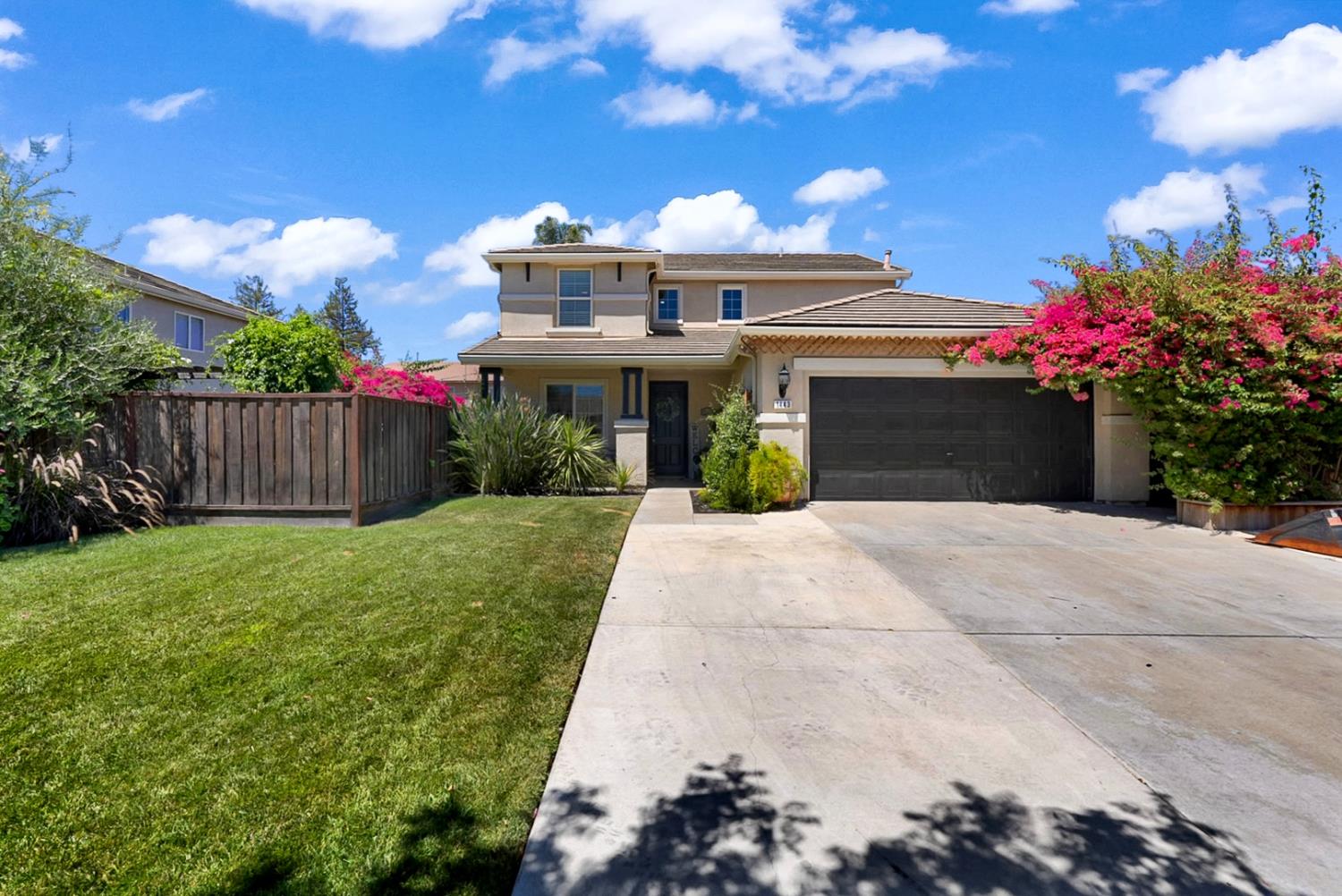 1443 Longhorn Lane