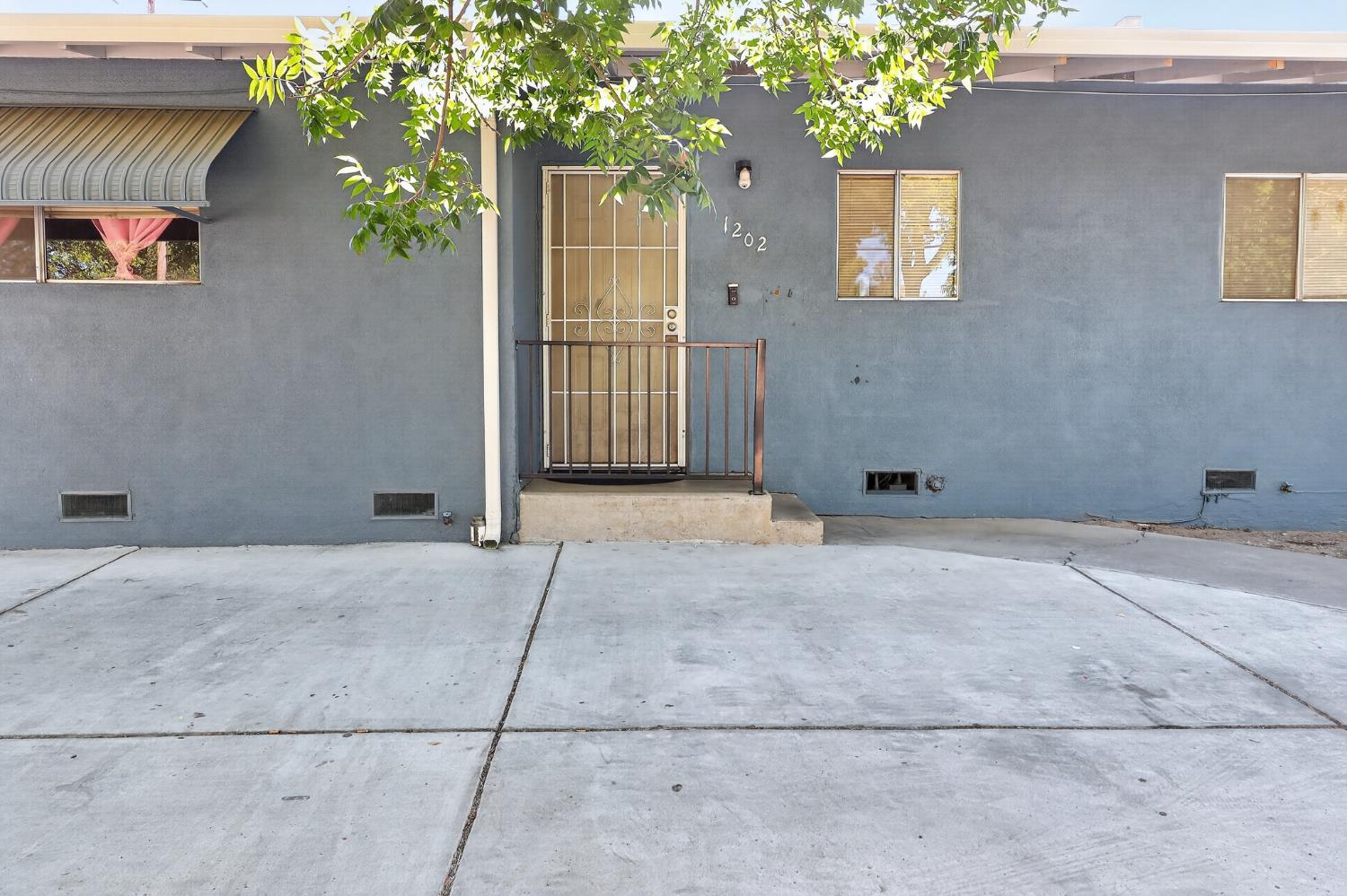 1200 Carver Road