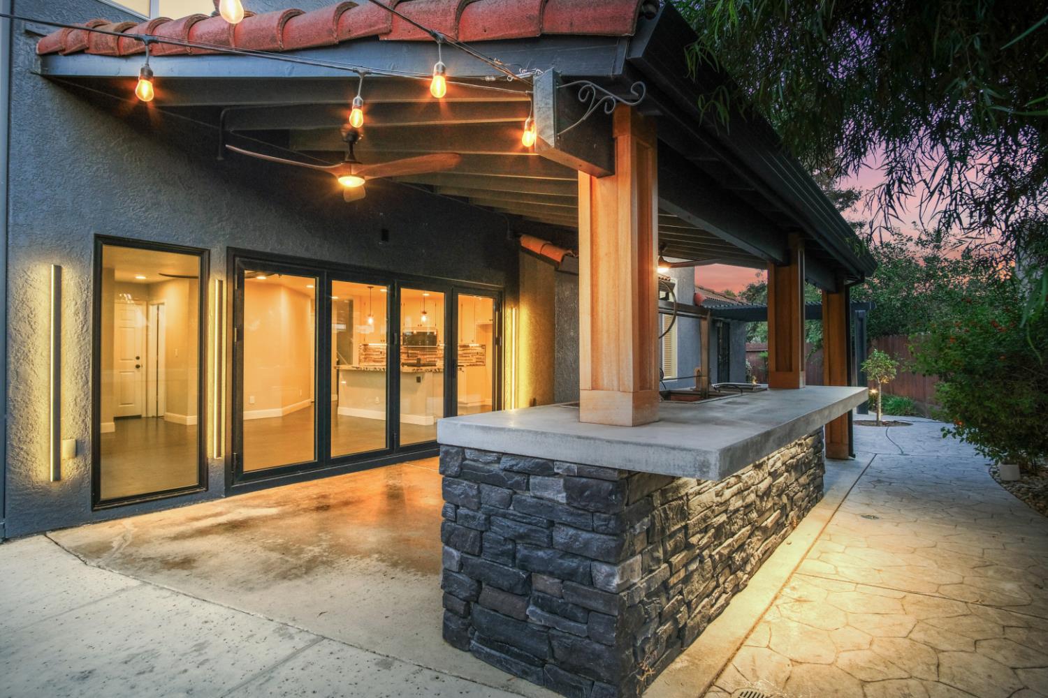 806 Ahern Court