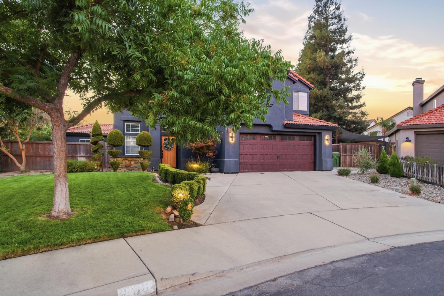 806 Ahern Court