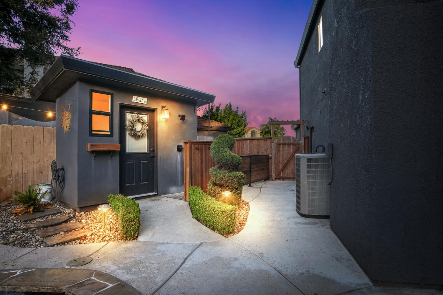 806 Ahern Court