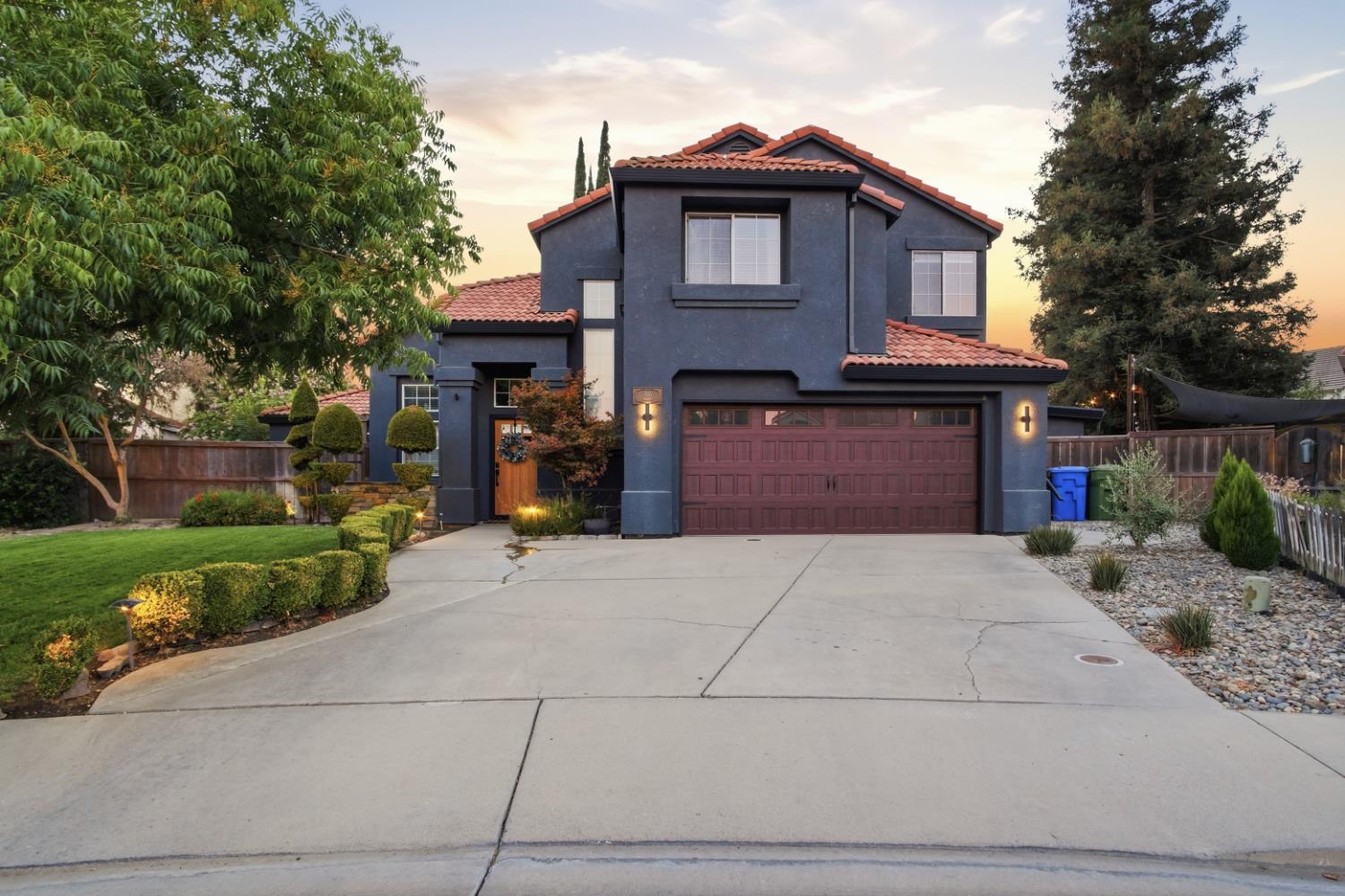 806 Ahern Court