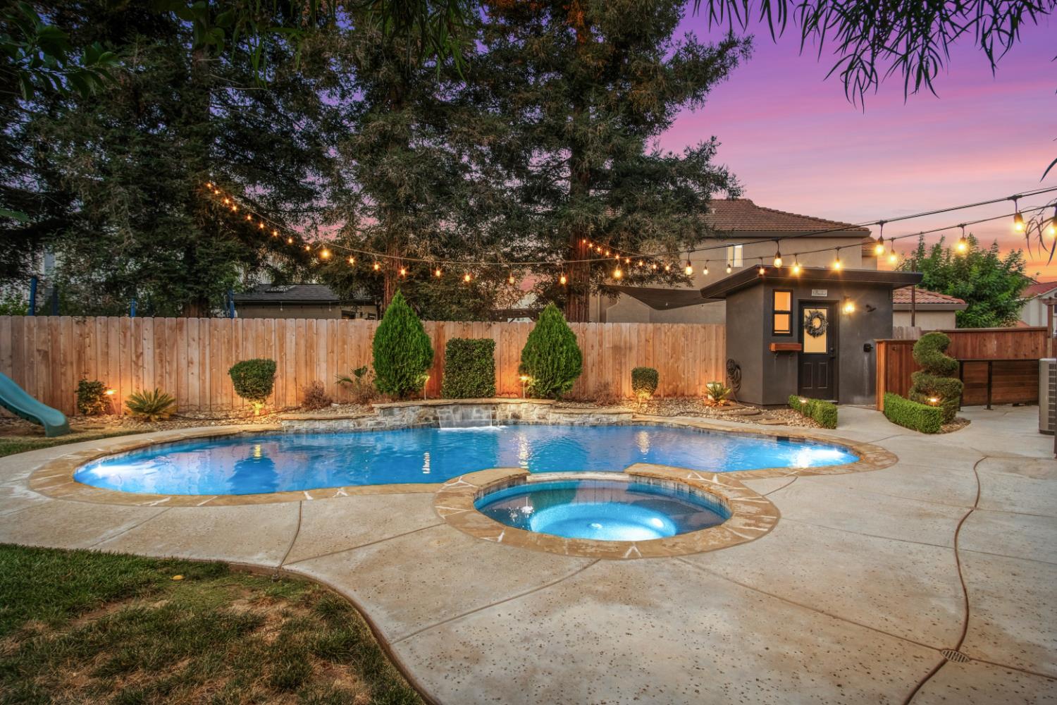 806 Ahern Court