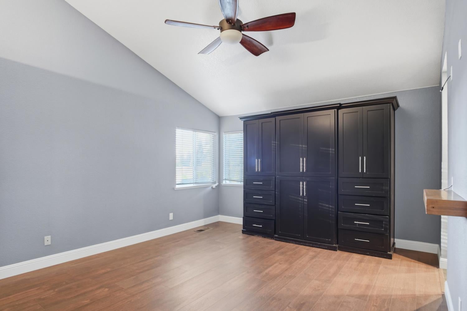 806 Ahern Court