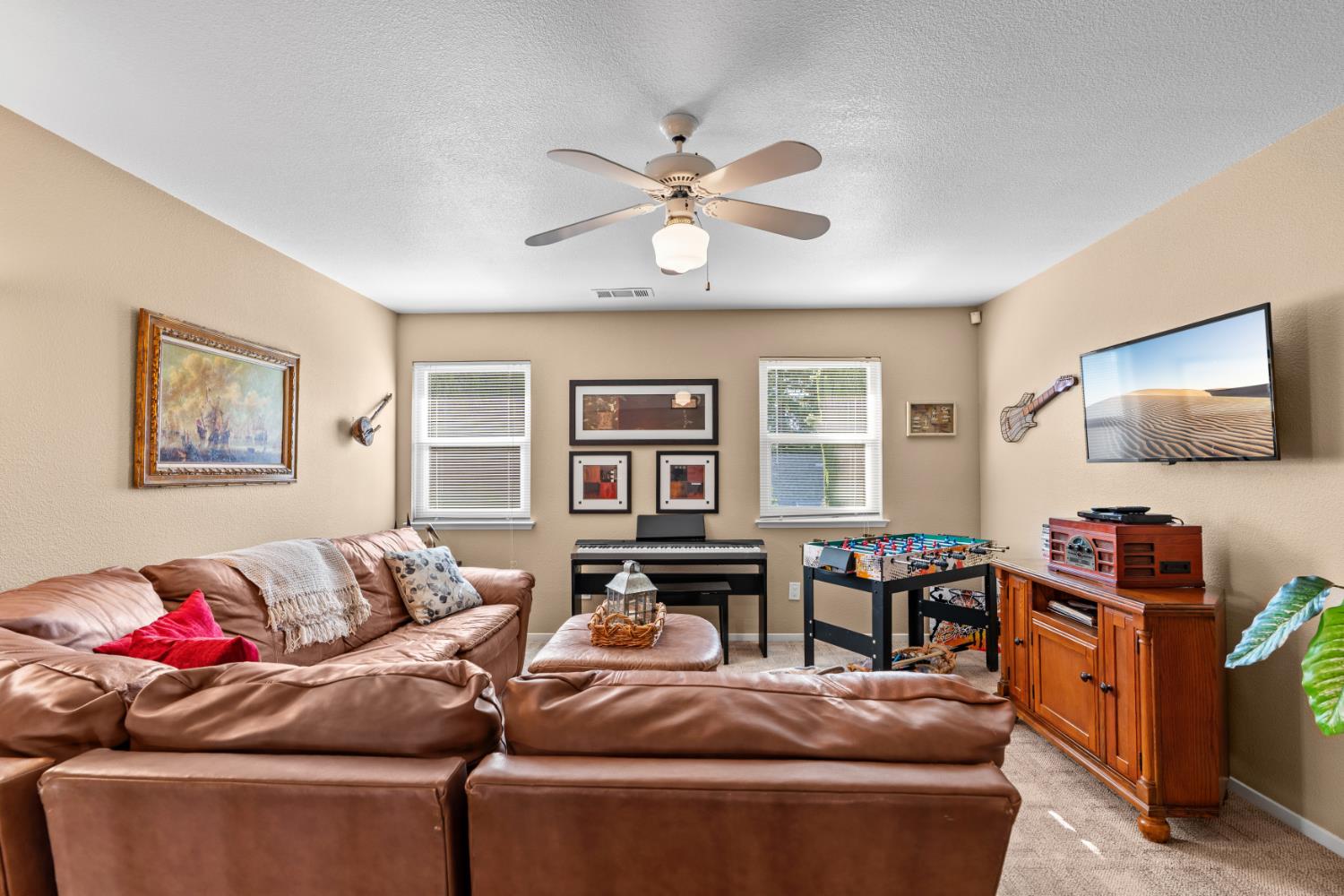 585 MORGAN CT