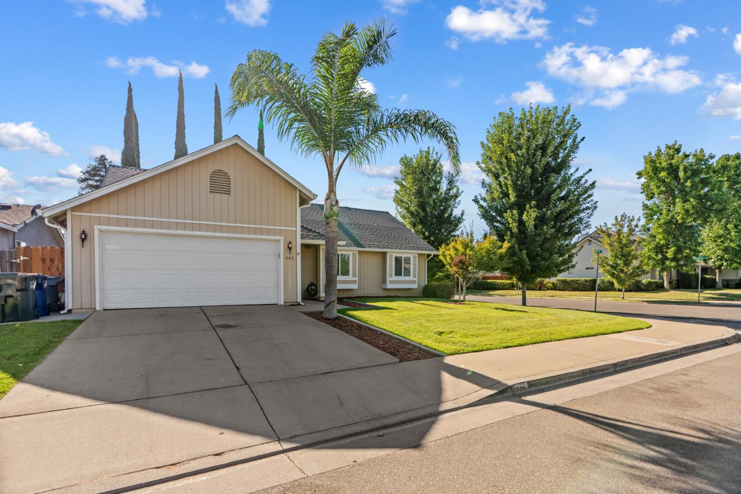 585 MORGAN CT