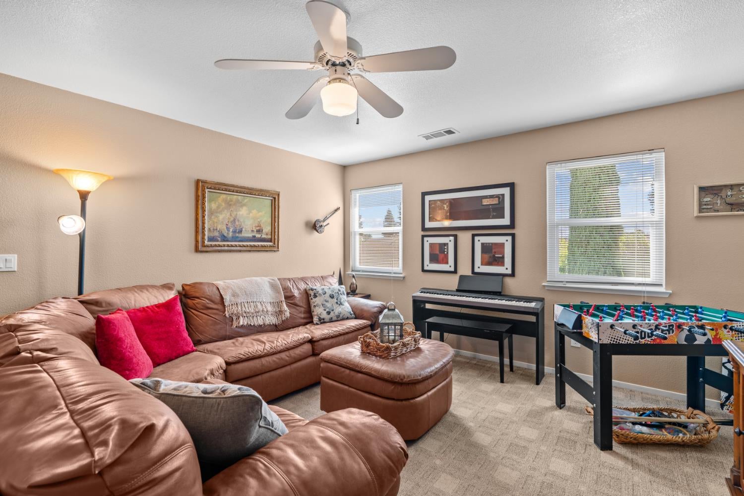 585 MORGAN CT