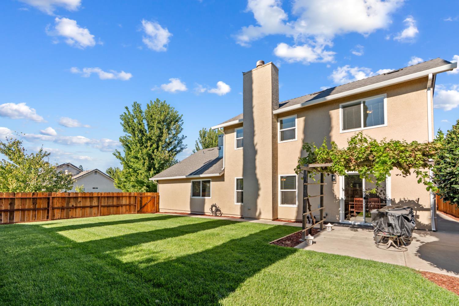 585 MORGAN CT