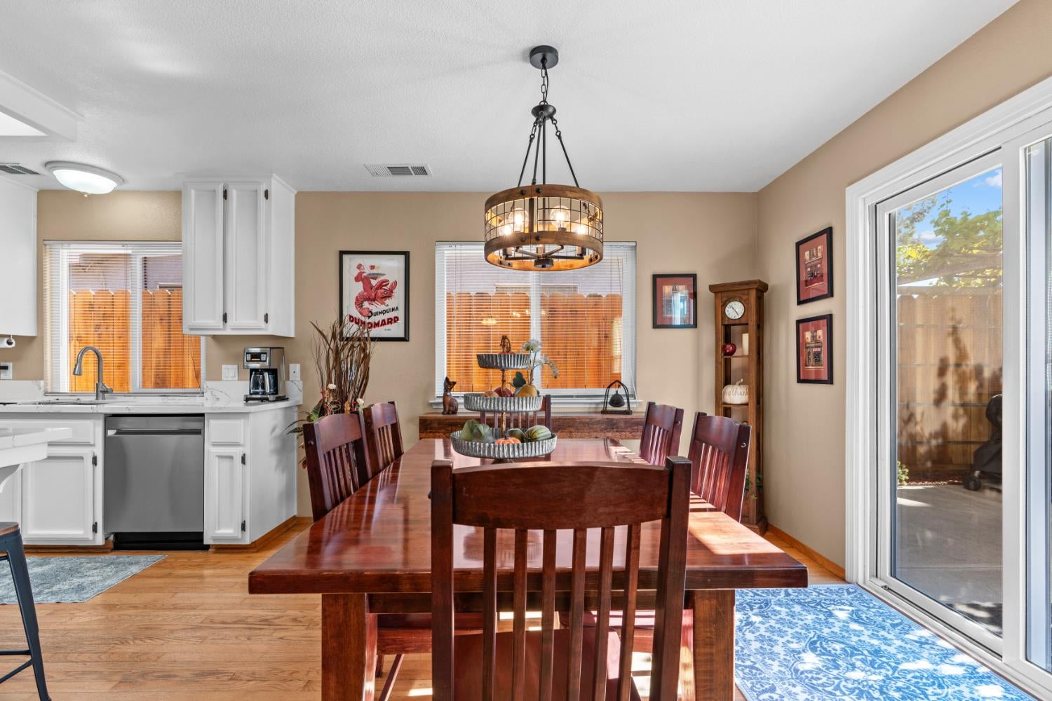 585 MORGAN CT