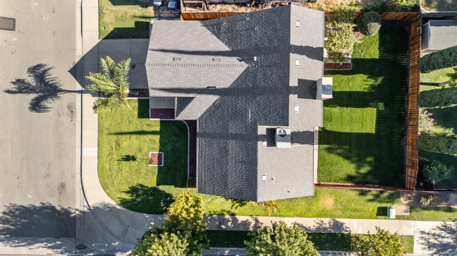 585 MORGAN CT