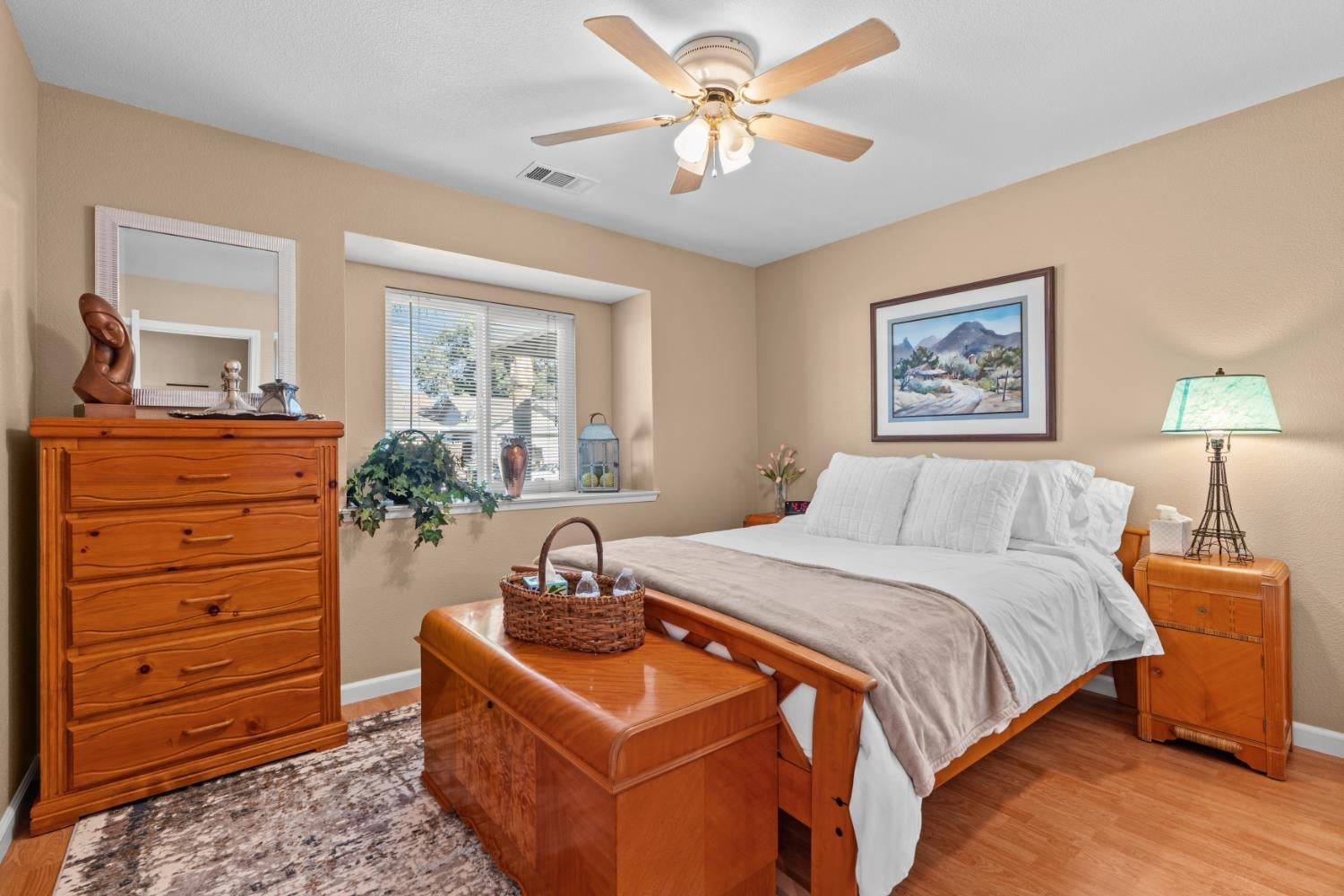 585 MORGAN CT