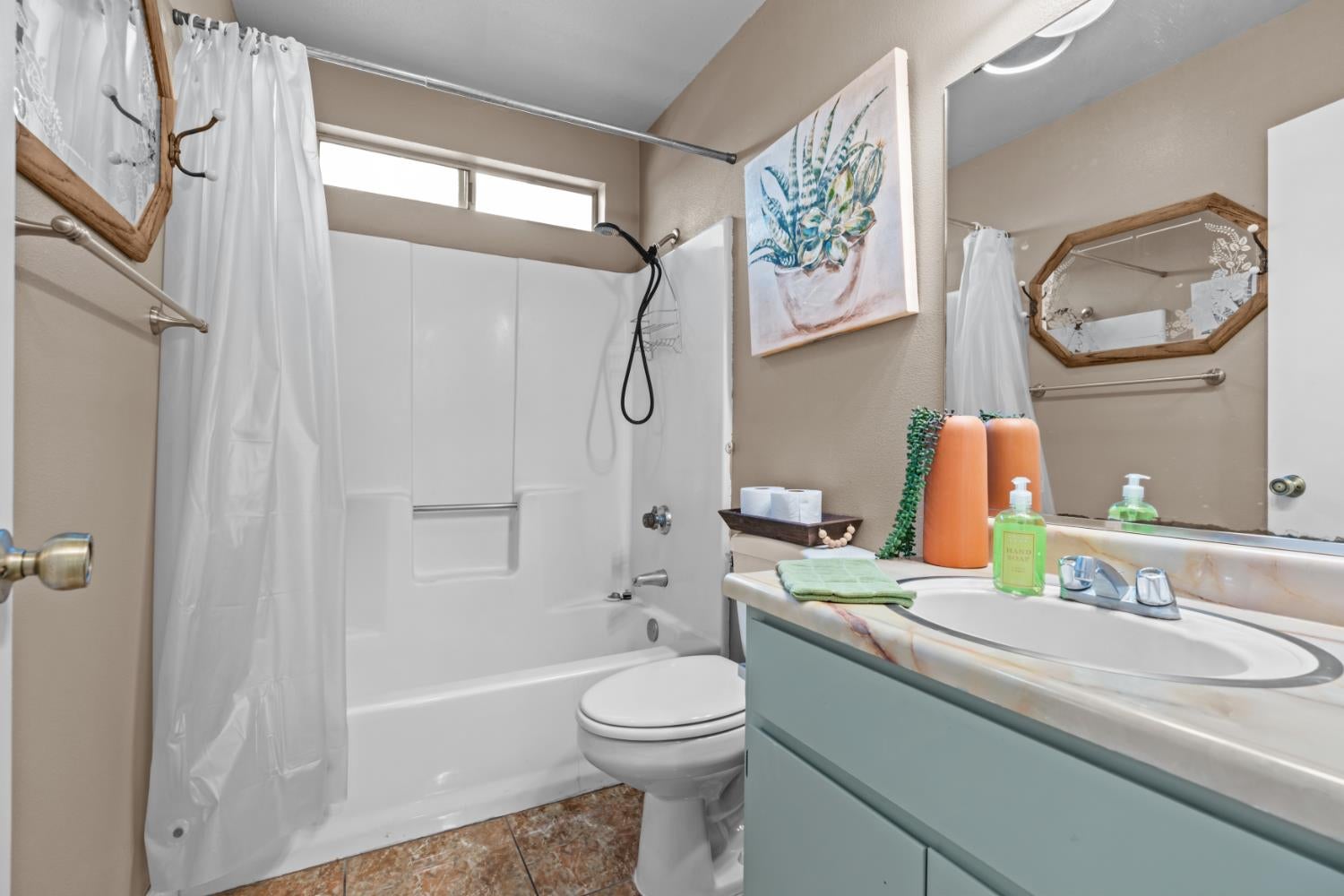 1044 Fruitbasket Lane