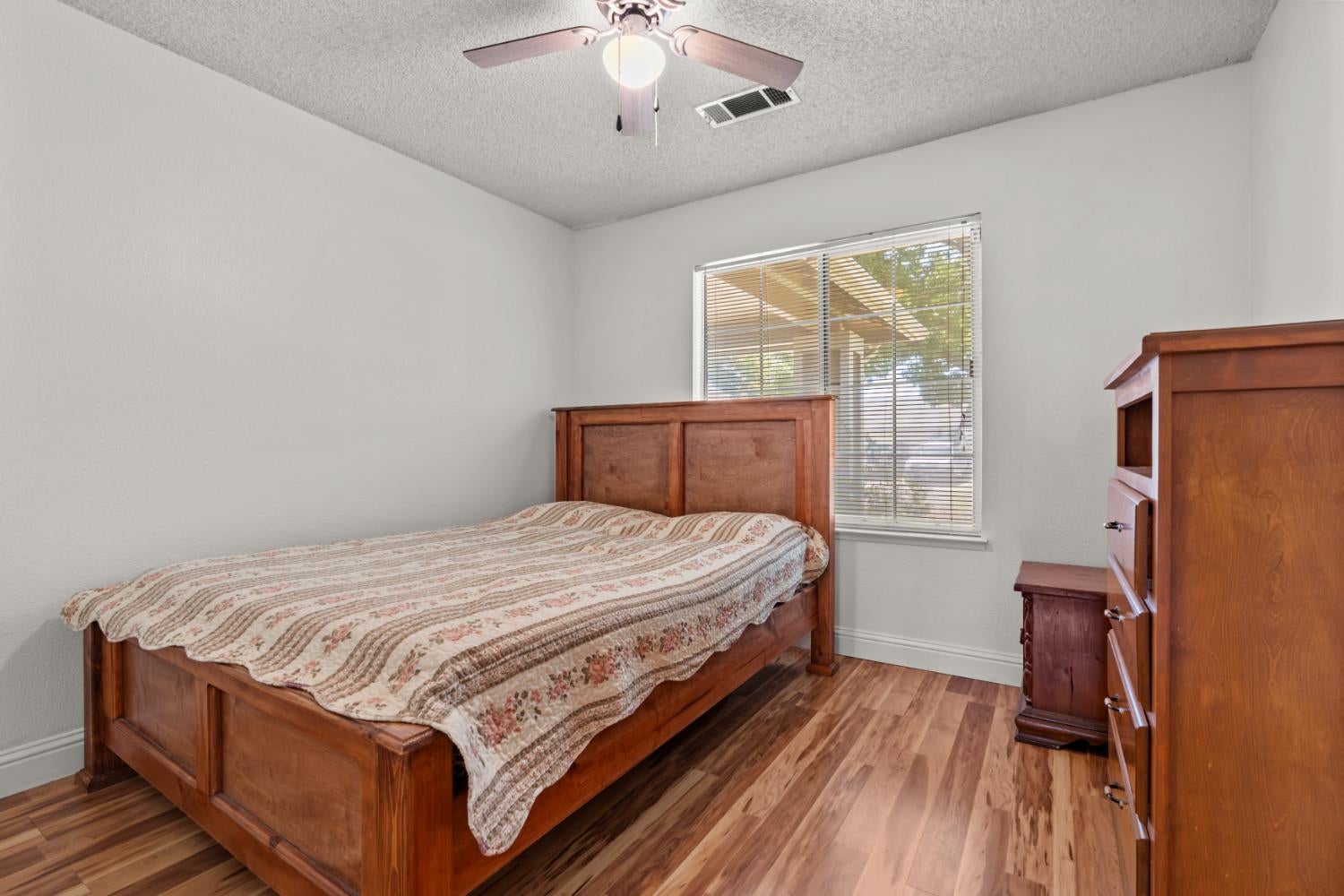 1044 Fruitbasket Lane
