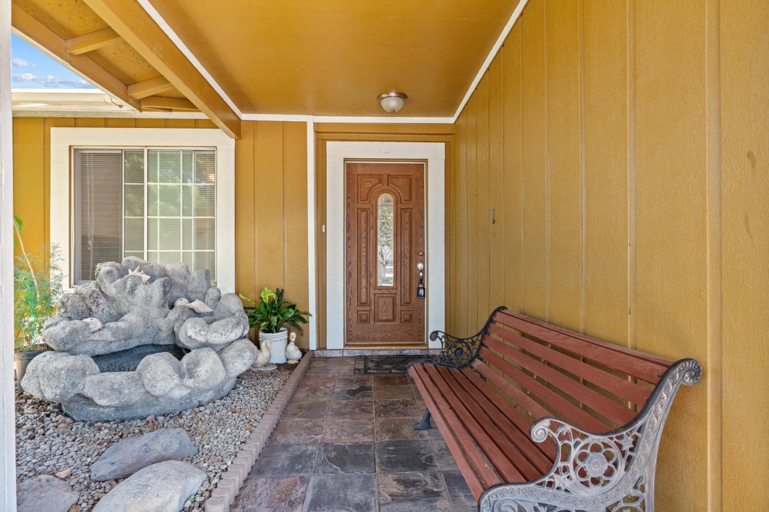 1044 Fruitbasket Lane