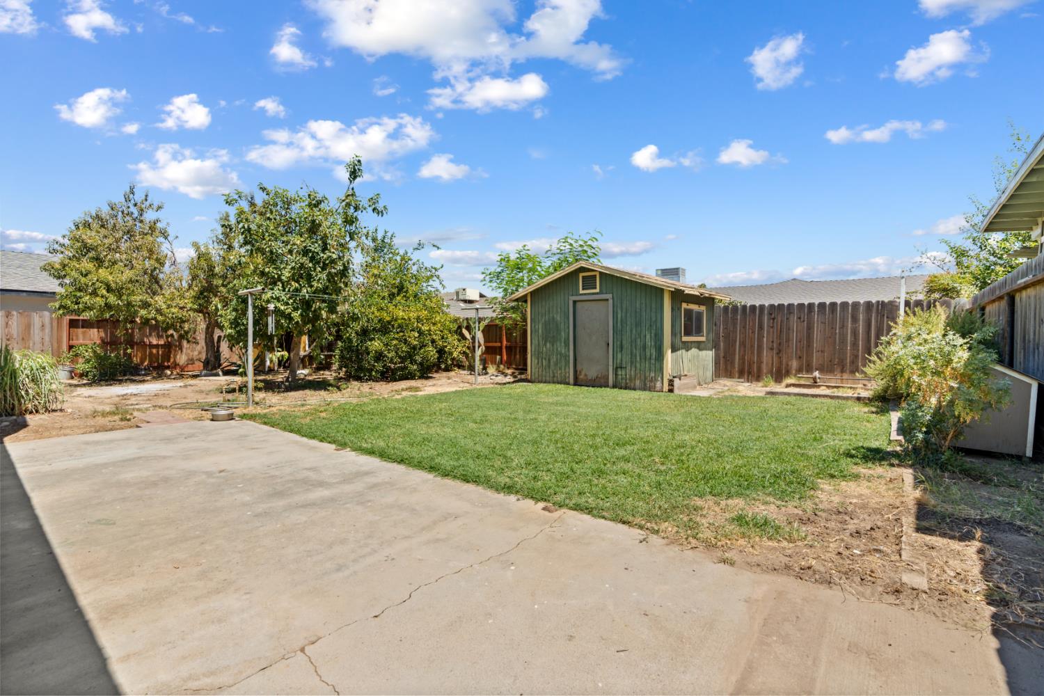 1044 Fruitbasket Lane