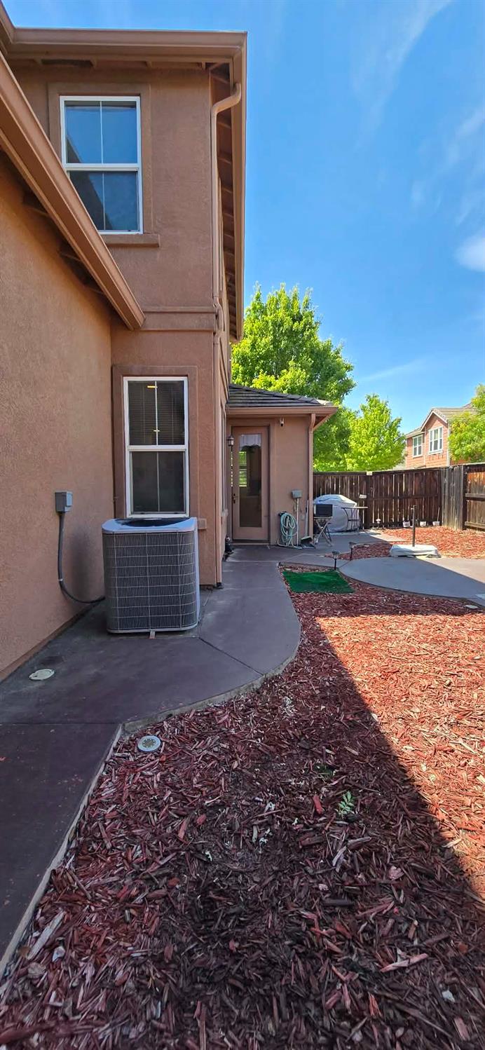 9375 Vintner Circle
