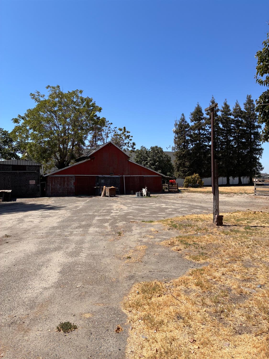 2100 W Main