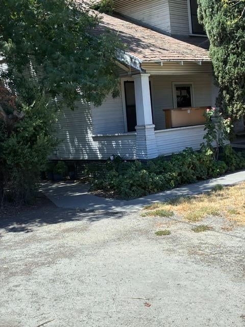 2100 W Main