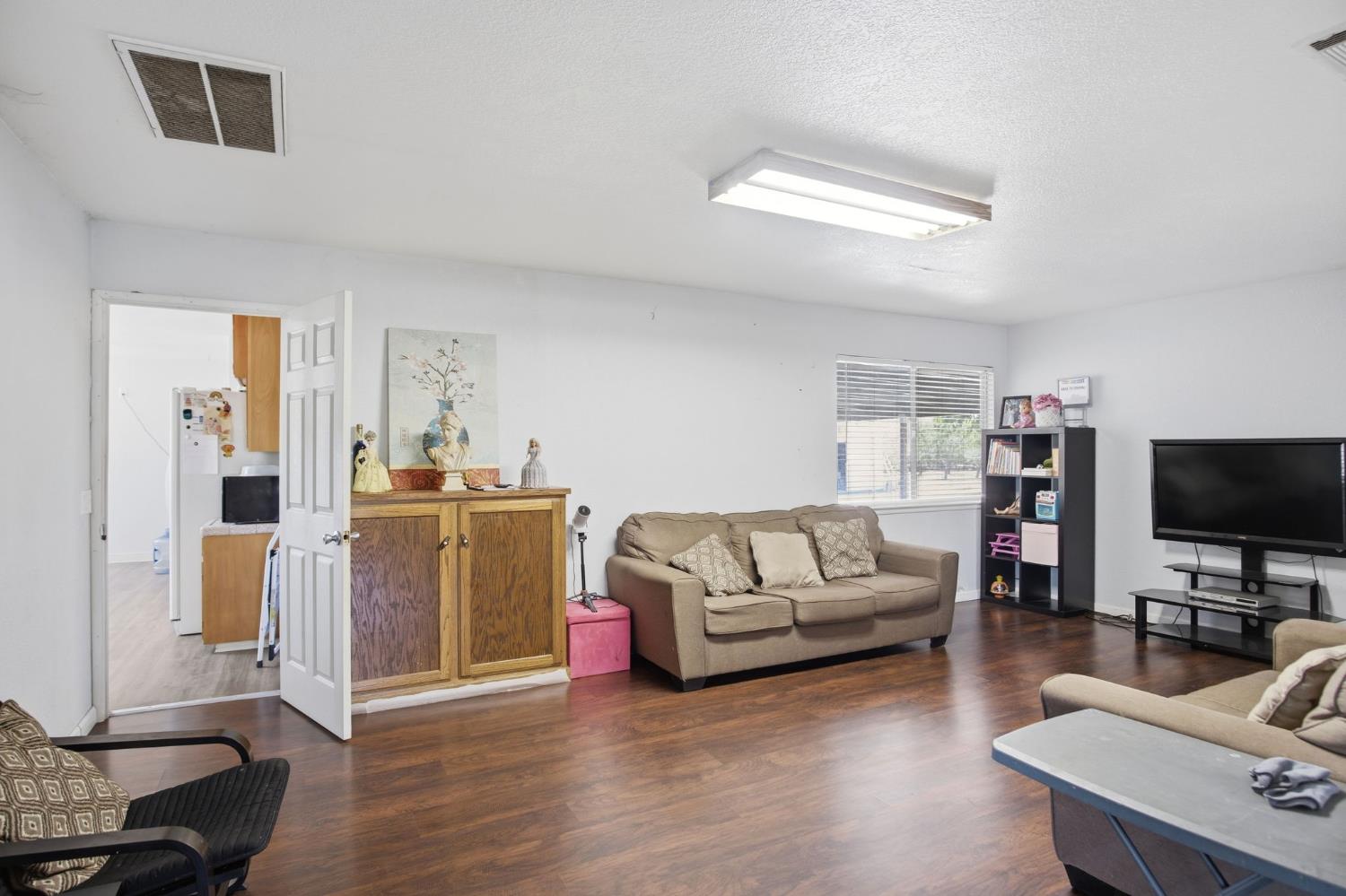4543 W Grayson Road