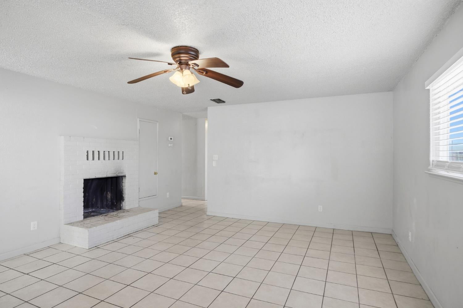 636 Santa Fe
