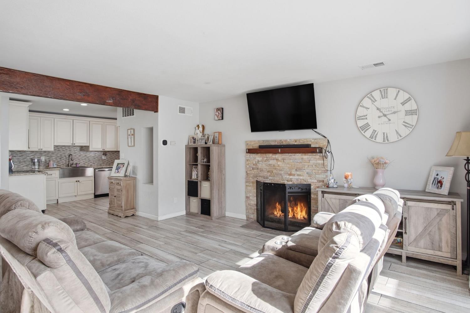 2632 Parkway