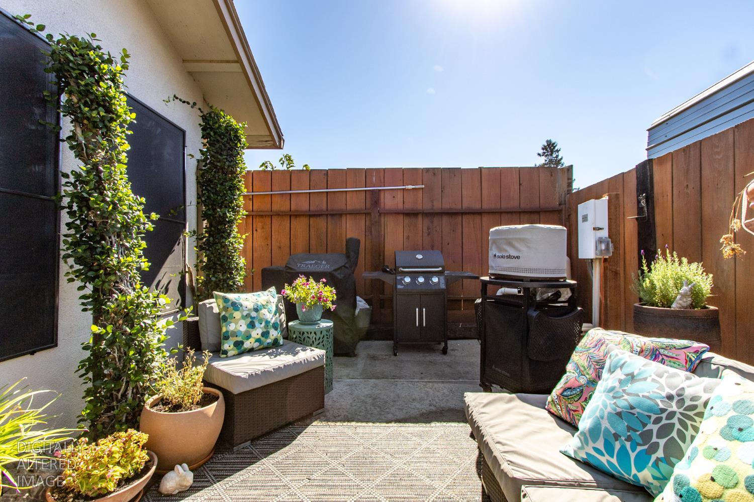 2050 Joett Drive