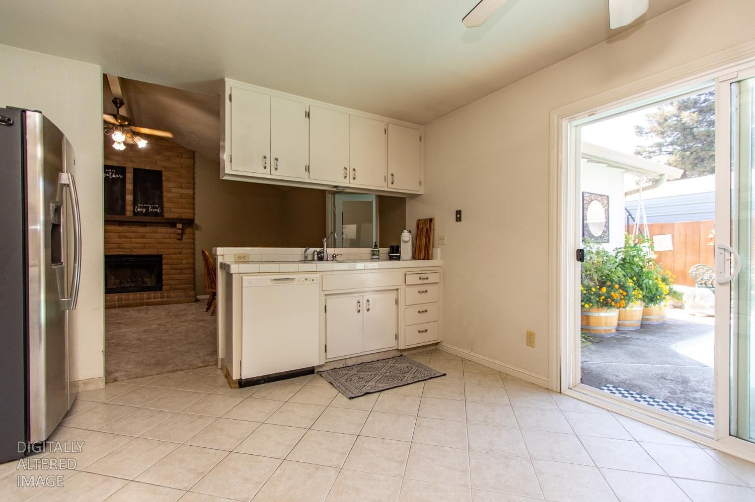2050 Joett Drive
