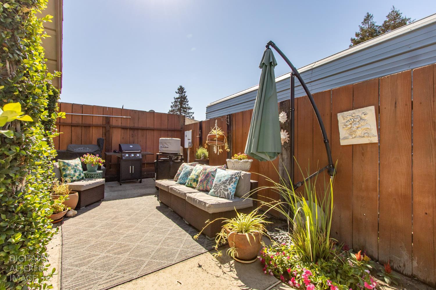 2050 Joett Drive