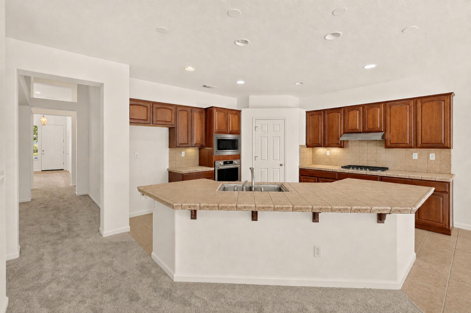 212 Coastal Lane