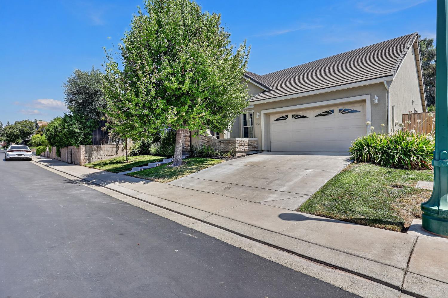 212 Coastal Lane