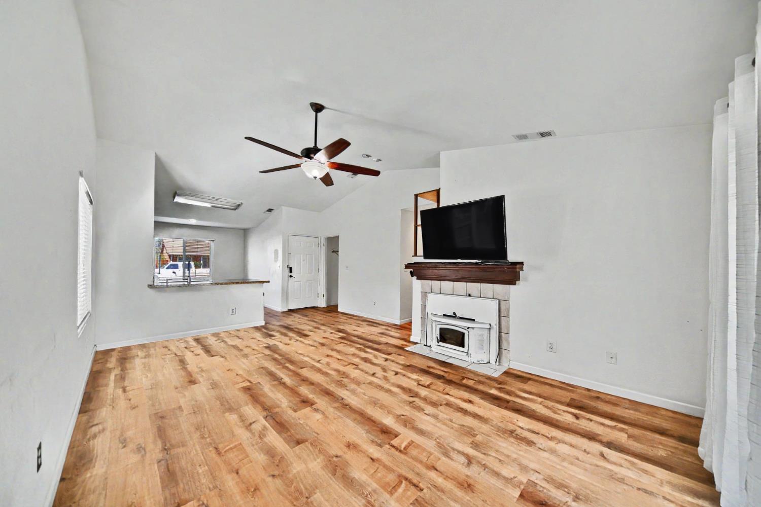 9572 Stonewall Court