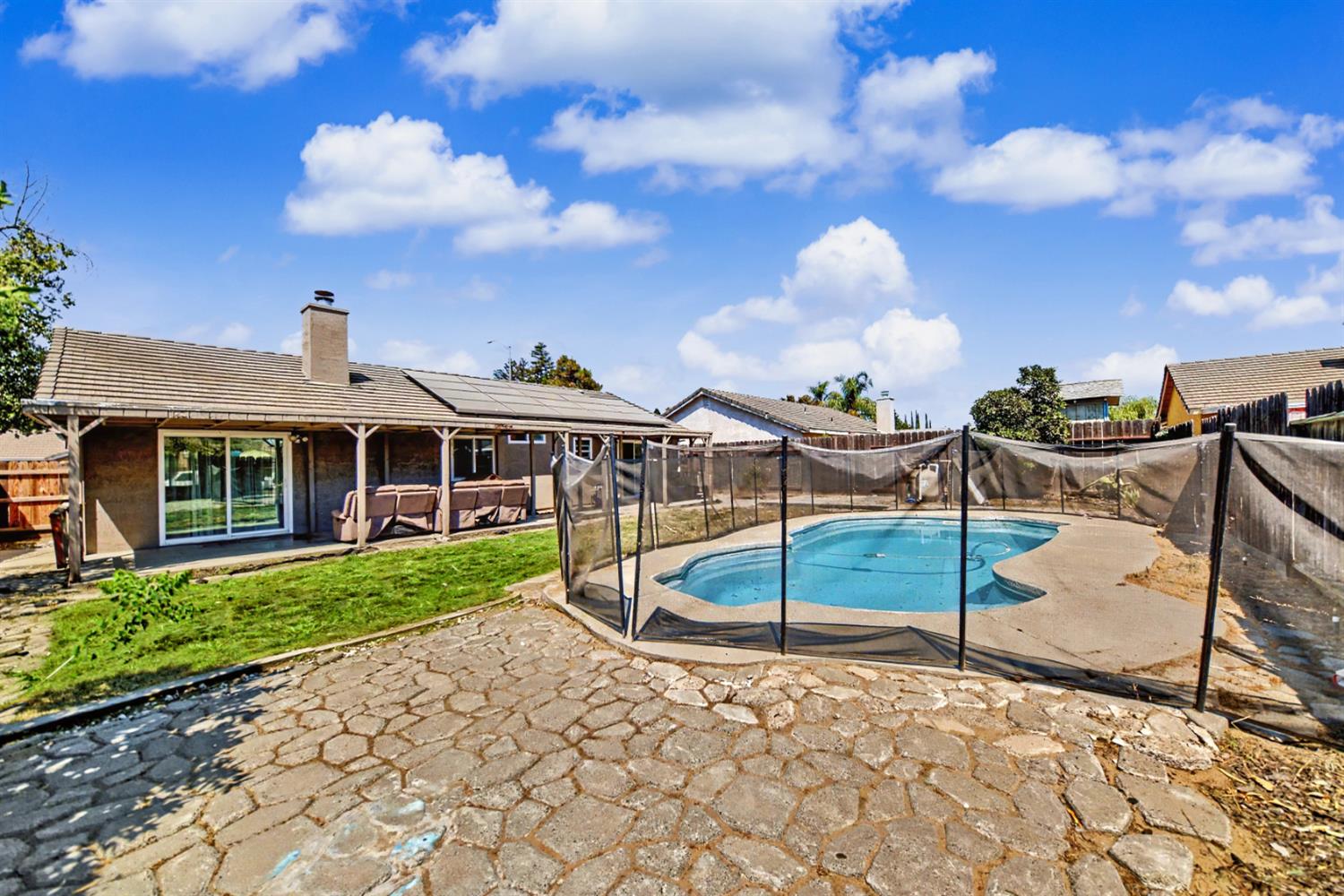 9572 Stonewall Court
